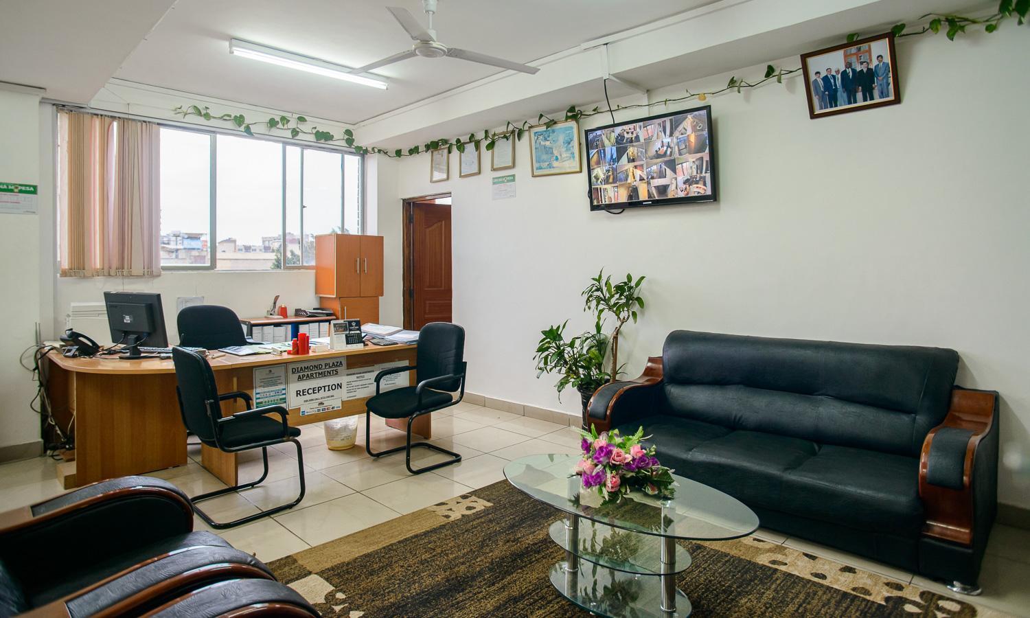 Diamond Plaza Apartments Nairobi Exterior photo